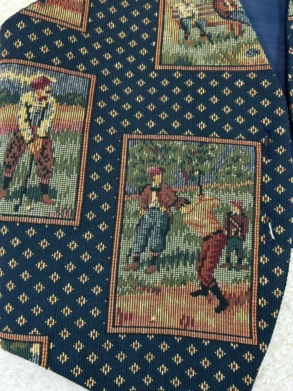 Vintage Darlyn Mens Tapestry Vest M Blue Hunting and Golf Scenes Made USA - Picture 4 of 7